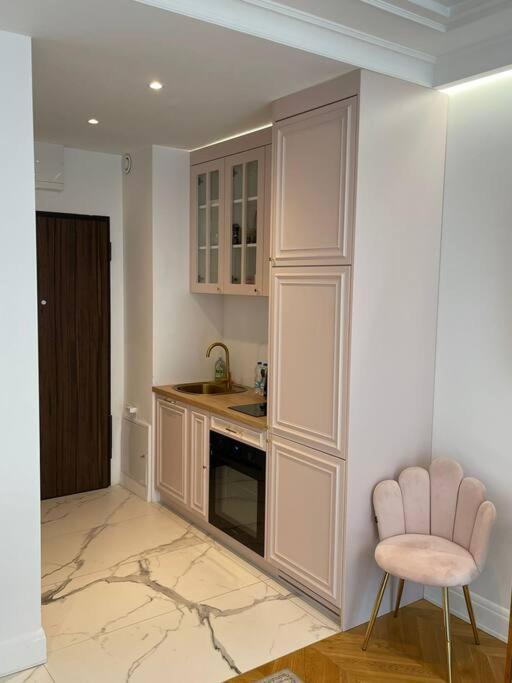 Apartament Pawia Charming *
